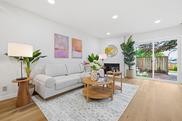 1506 Canna Court, Mountain View, CA 94043