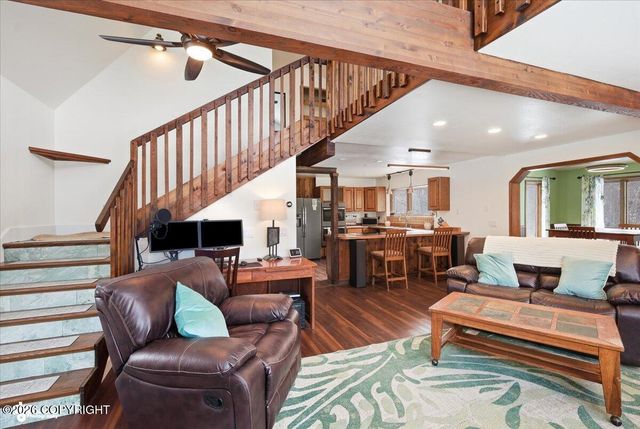 4301 N Farm Loop, Palmer, AK 99645