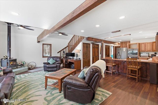 4301 N Farm Loop, Palmer, AK 99645