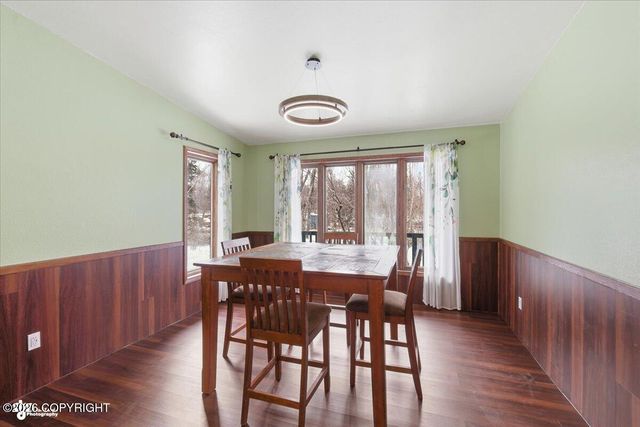 4301 N Farm Loop, Palmer, AK 99645