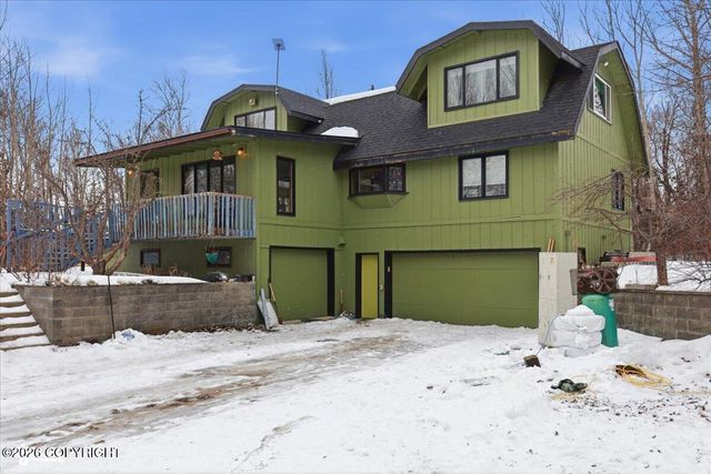 4301 N Farm Loop, Palmer, AK 99645