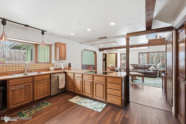 4301 N Farm Loop, Palmer, AK 99645