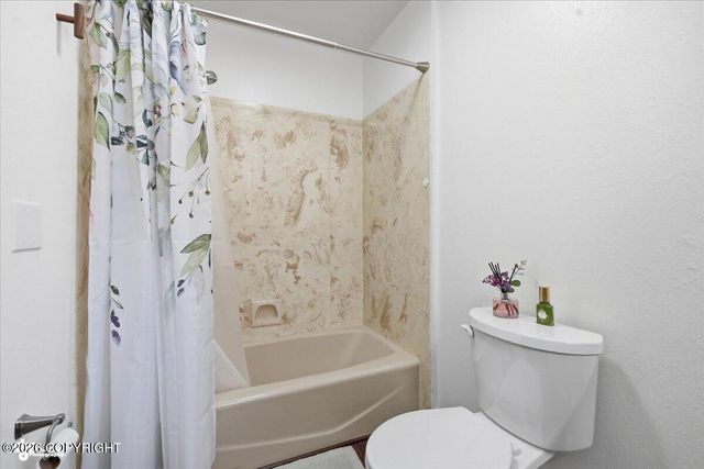 4301 N Farm Loop, Palmer, AK 99645