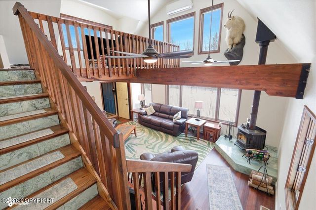 4301 N Farm Loop, Palmer, AK 99645