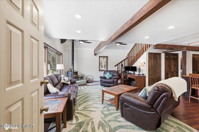 4301 N Farm Loop, Palmer, AK 99645