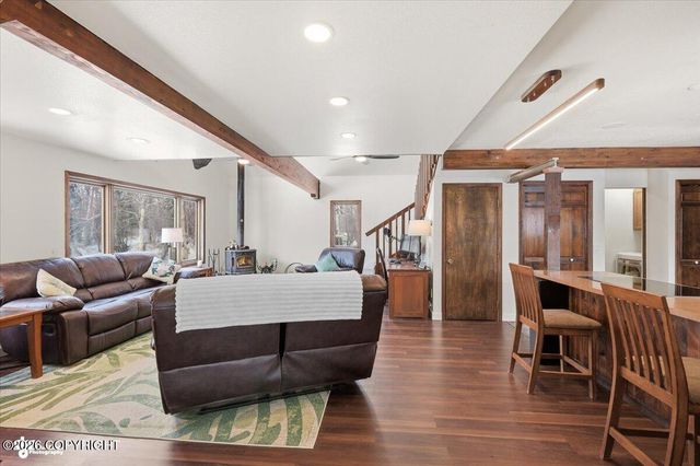 4301 N Farm Loop, Palmer, AK 99645