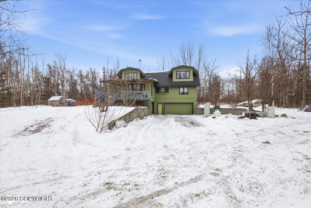 4301 N Farm Loop, Palmer, AK 99645