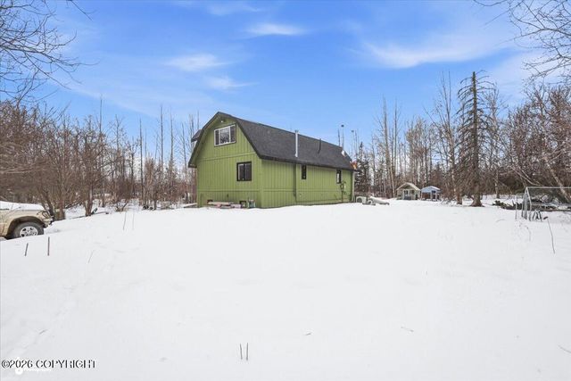 4301 N Farm Loop, Palmer, AK 99645