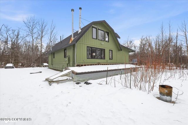 4301 N Farm Loop, Palmer, AK 99645