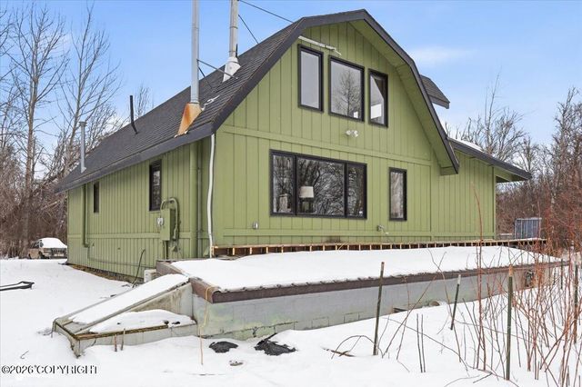 4301 N Farm Loop, Palmer, AK 99645