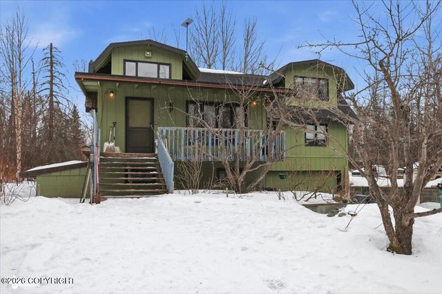 4301 N Farm Loop, Palmer, AK 99645