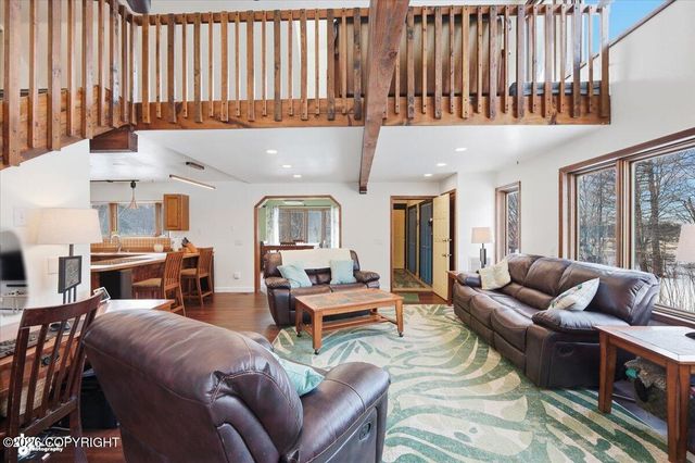 4301 N Farm Loop, Palmer, AK 99645