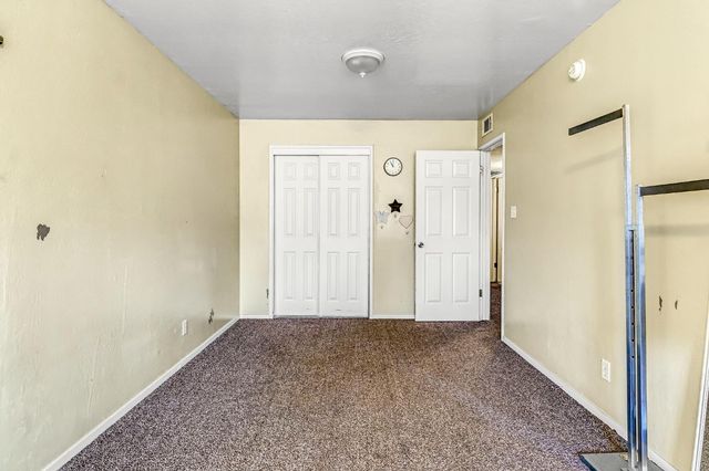 882 W National Avenue, Clovis, CA 93612