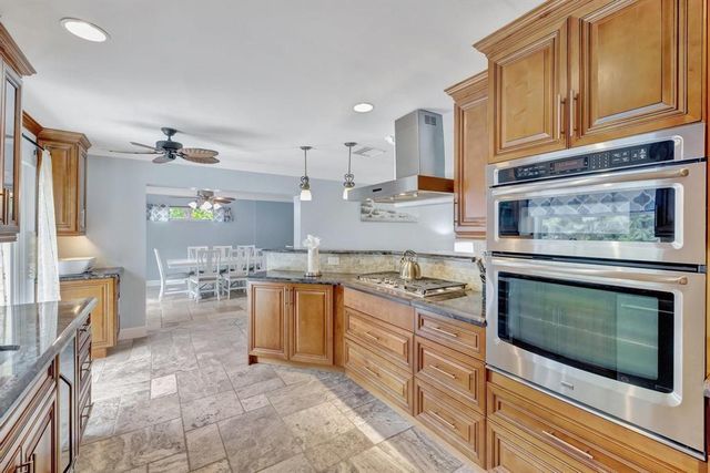 925 NE 25th Avenue, Pompano Beach, FL 33062