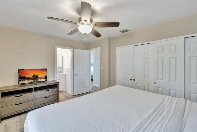 925 NE 25th Avenue, Pompano Beach, FL 33062