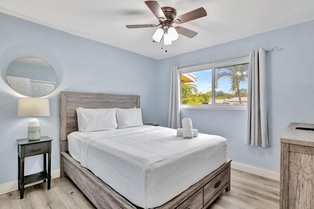 925 NE 25th Avenue, Pompano Beach, FL 33062