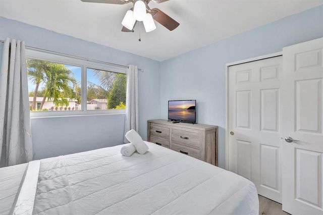 925 NE 25th Avenue, Pompano Beach, FL 33062