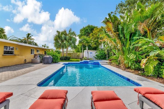 925 NE 25th Avenue, Pompano Beach, FL 33062