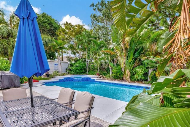 925 NE 25th Avenue, Pompano Beach, FL 33062