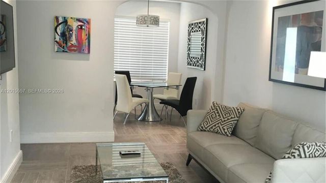 645 Lenox Ave, Miami Beach, FL 33139