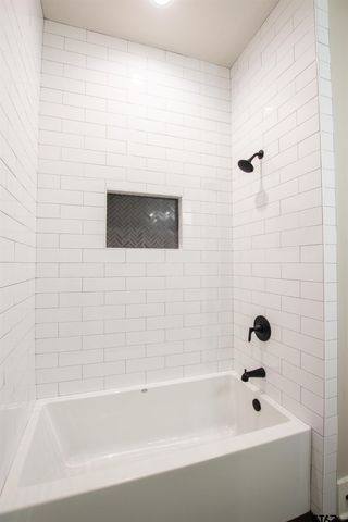 9232 Villas Ct, Tyler, TX 75703