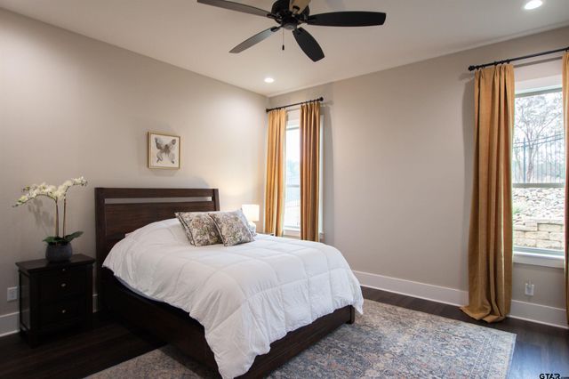 9232 Villas Ct, Tyler, TX 75703