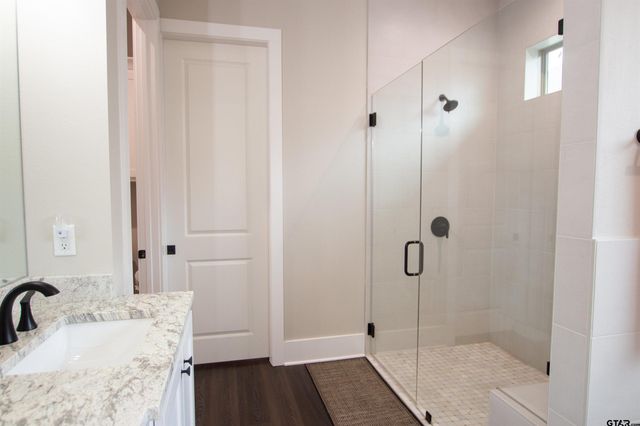 9232 Villas Ct, Tyler, TX 75703