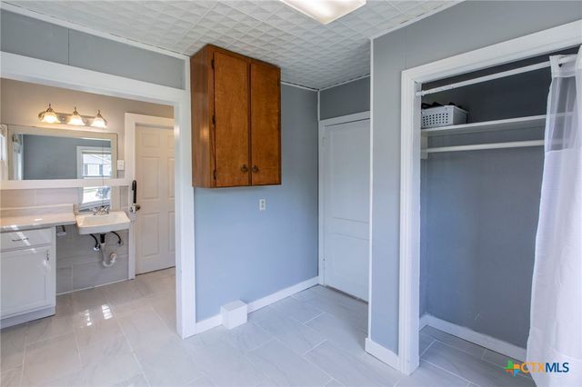 807 E 12th Avenue, Belton, TX 76513