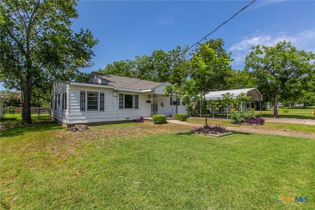 807 E 12th Avenue, Belton, TX 76513