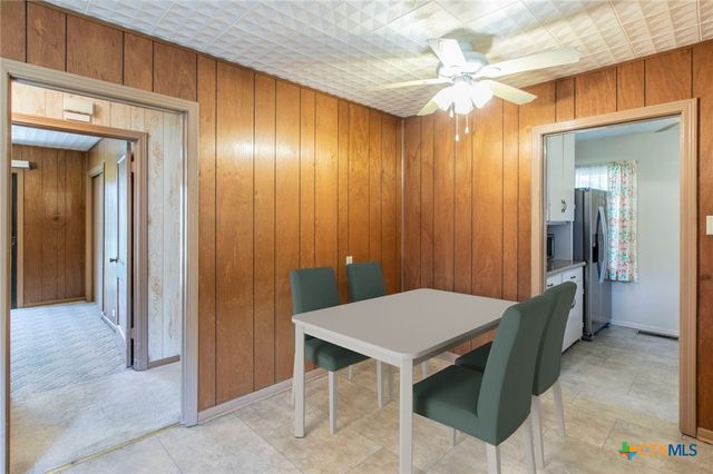 807 E 12th Avenue, Belton, TX 76513
