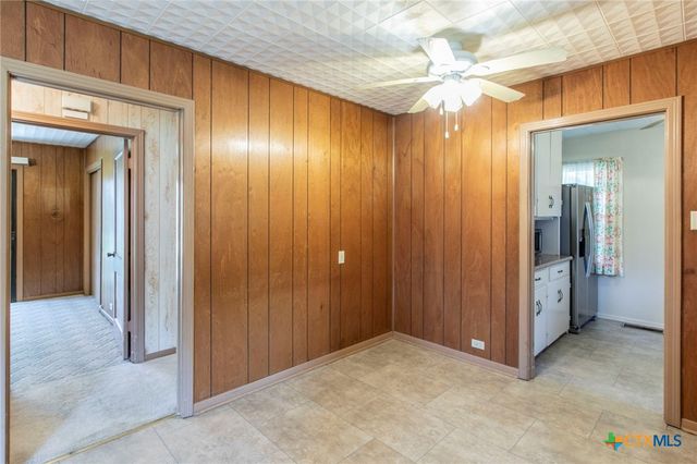 807 E 12th Avenue, Belton, TX 76513