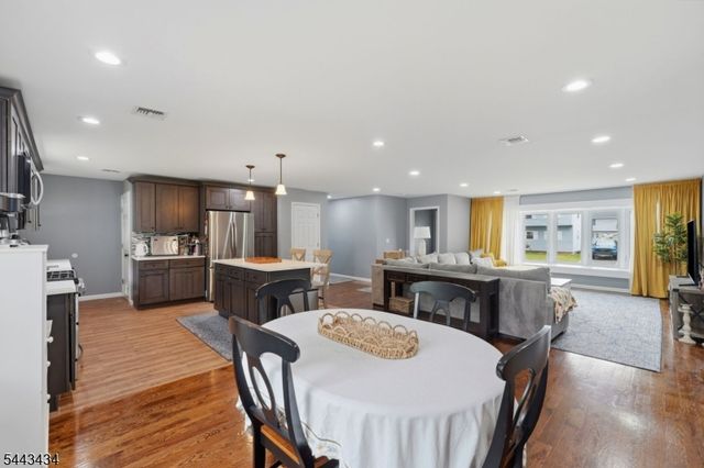 198 Cornell Ave, Rahway City, NJ 07065