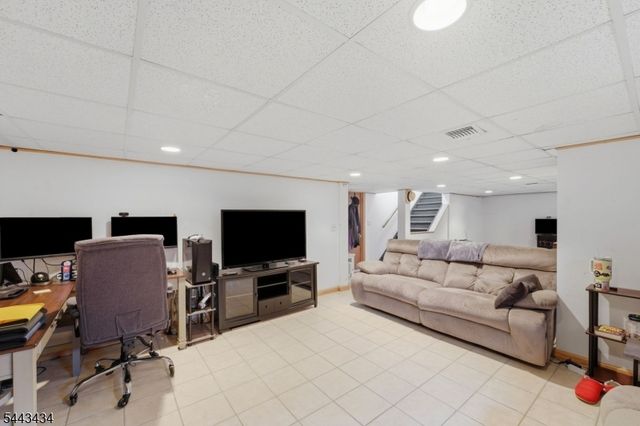 198 Cornell Ave, Rahway City, NJ 07065