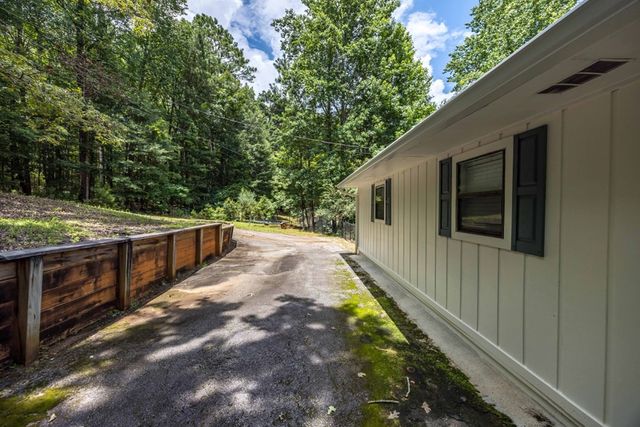 70 Lee Road 0343, Salem, AL 36874