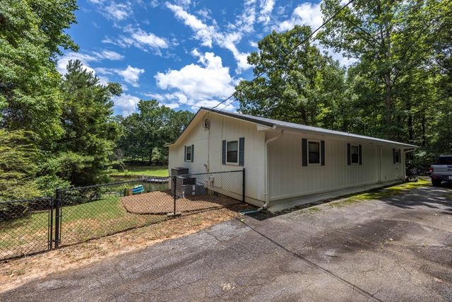 70 Lee Road 0343, Salem, AL 36874