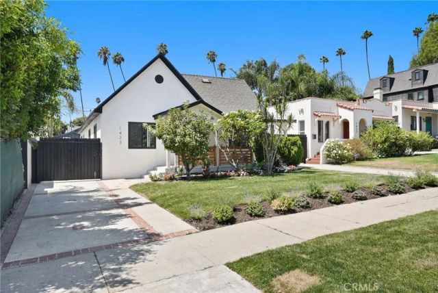 1423 N Coronado, Los Angeles, CA 90026