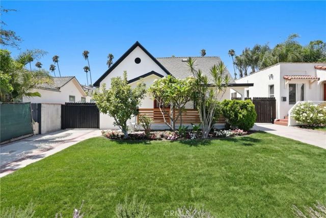 1423 N Coronado, Los Angeles, CA 90026