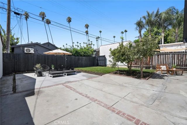 1423 N Coronado, Los Angeles, CA 90026