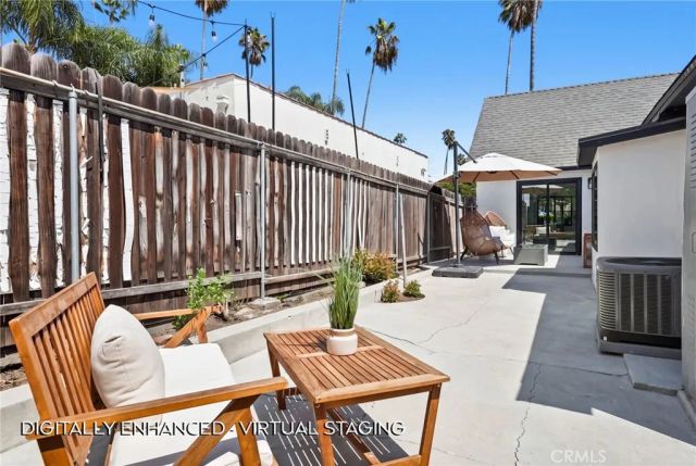 1423 N Coronado, Los Angeles, CA 90026