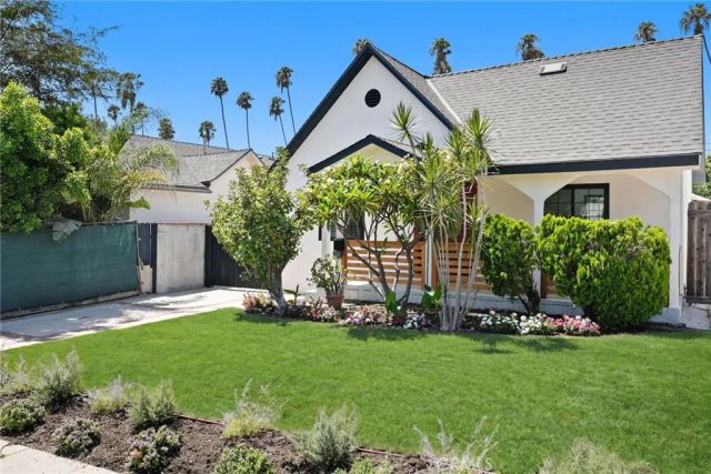 1423 N Coronado, Los Angeles, CA 90026