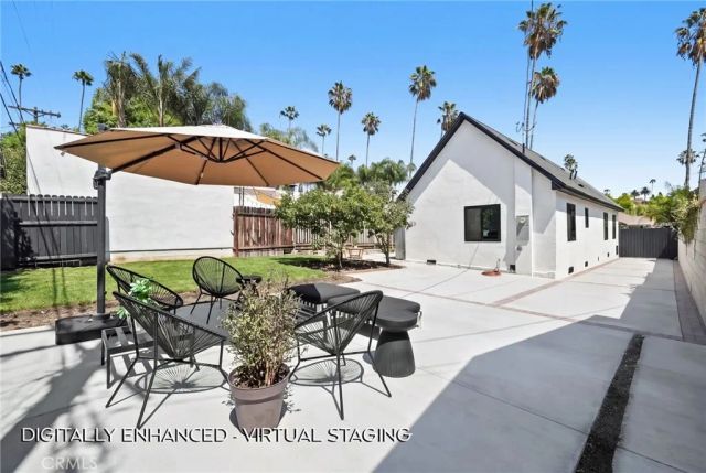 1423 N Coronado, Los Angeles, CA 90026