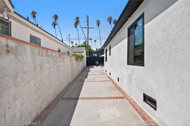 1423 N Coronado, Los Angeles, CA 90026