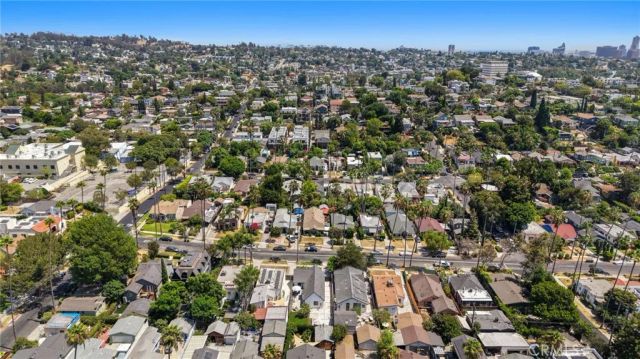 1423 N Coronado, Los Angeles, CA 90026