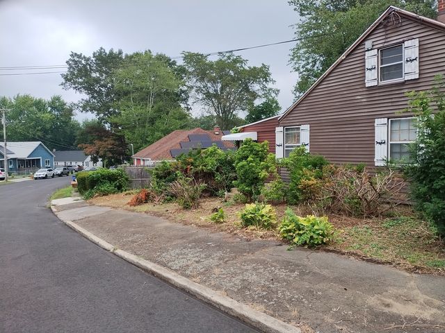 120 Wessels Avenue, Bridgeport, CT 06610