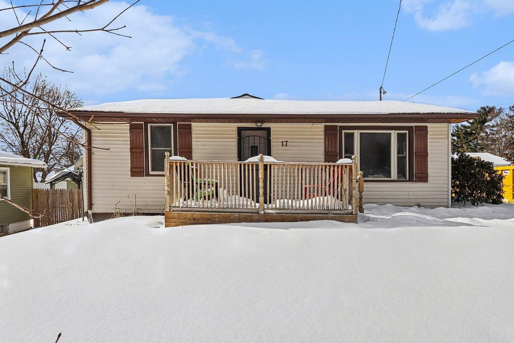 17 Evanston, Emmett Twp, MI 49014