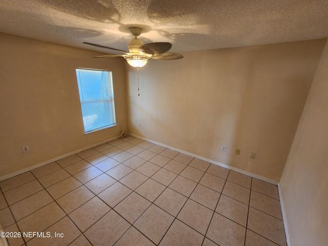 5940 WENTWORTH Circle S, Jacksonville, FL 32277