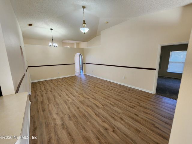 5940 WENTWORTH Circle S, Jacksonville, FL 32277