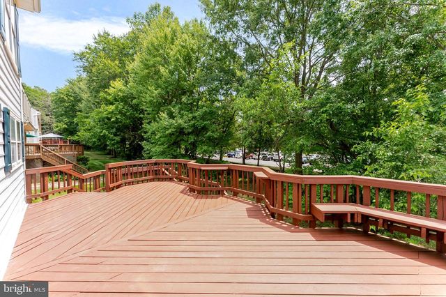 9617 WOODEDGE DR, Burke, VA 22015