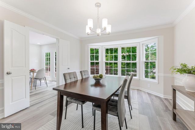 9617 WOODEDGE DR, Burke, VA 22015