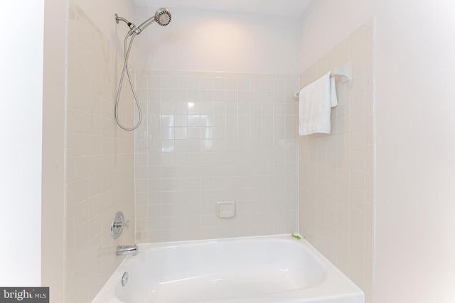 9617 WOODEDGE DR, Burke, VA 22015